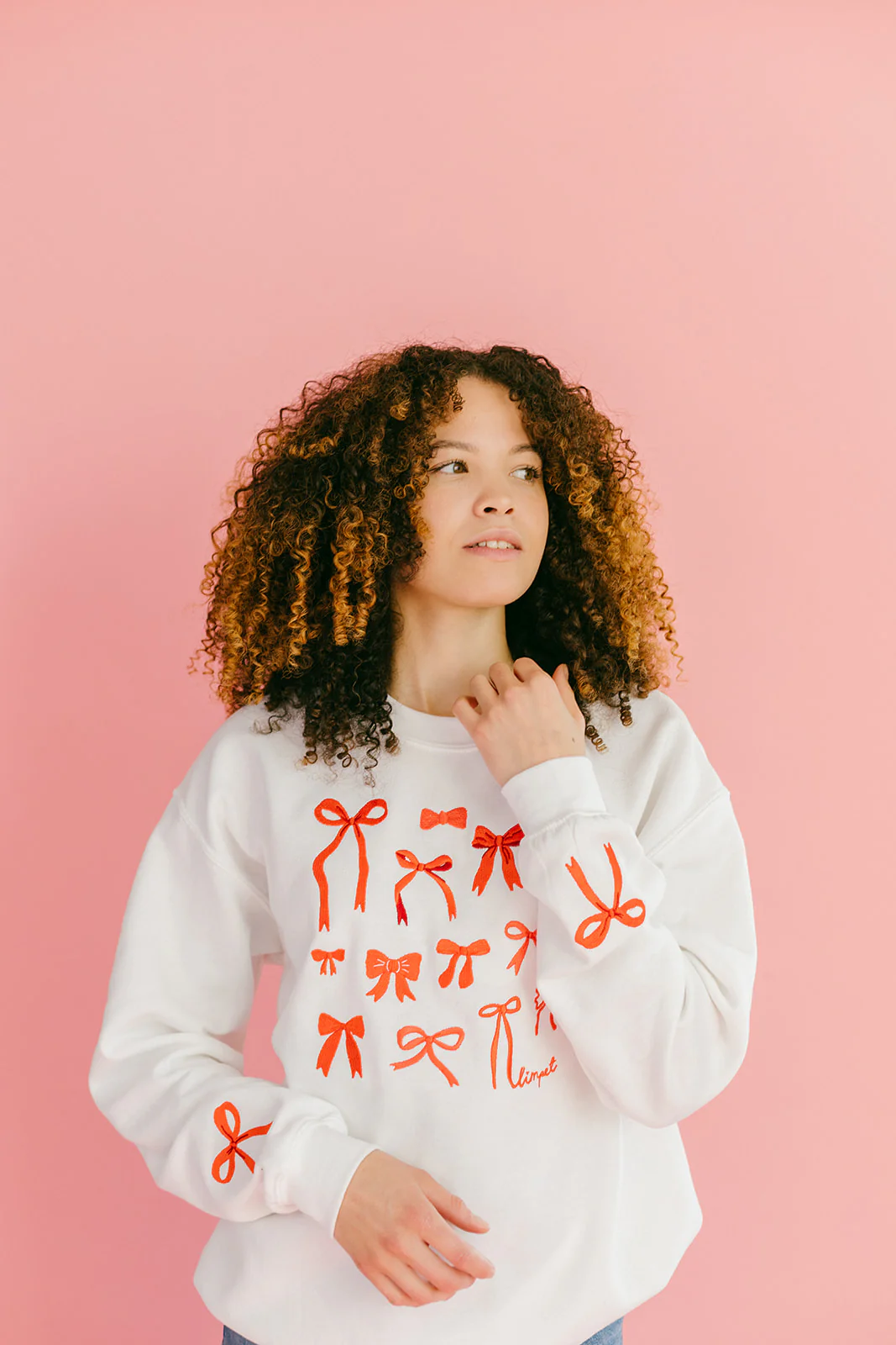 Bows Embroidered Sweatshirt - Image 17