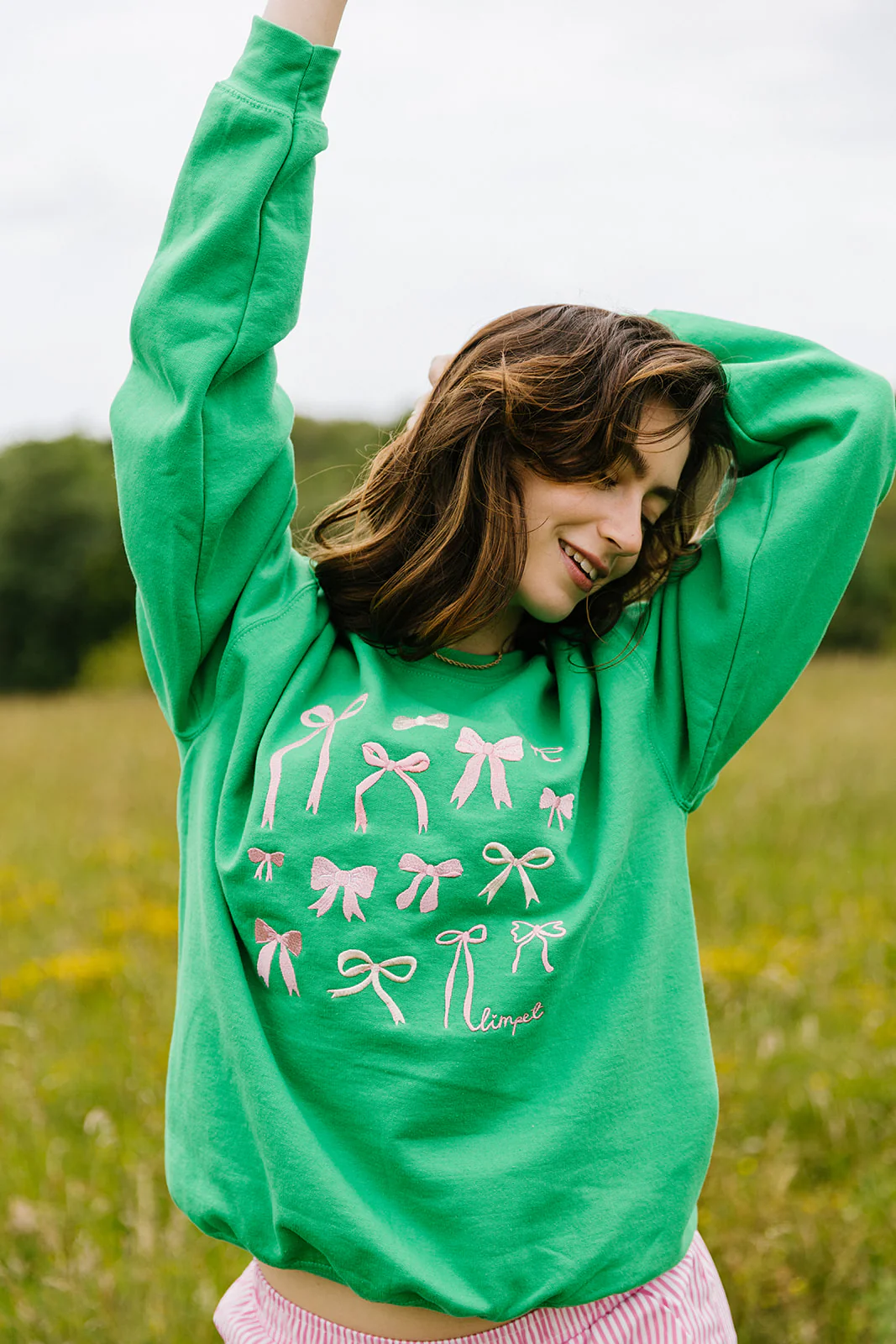Bows Embroidered Sweatshirt - Image 22