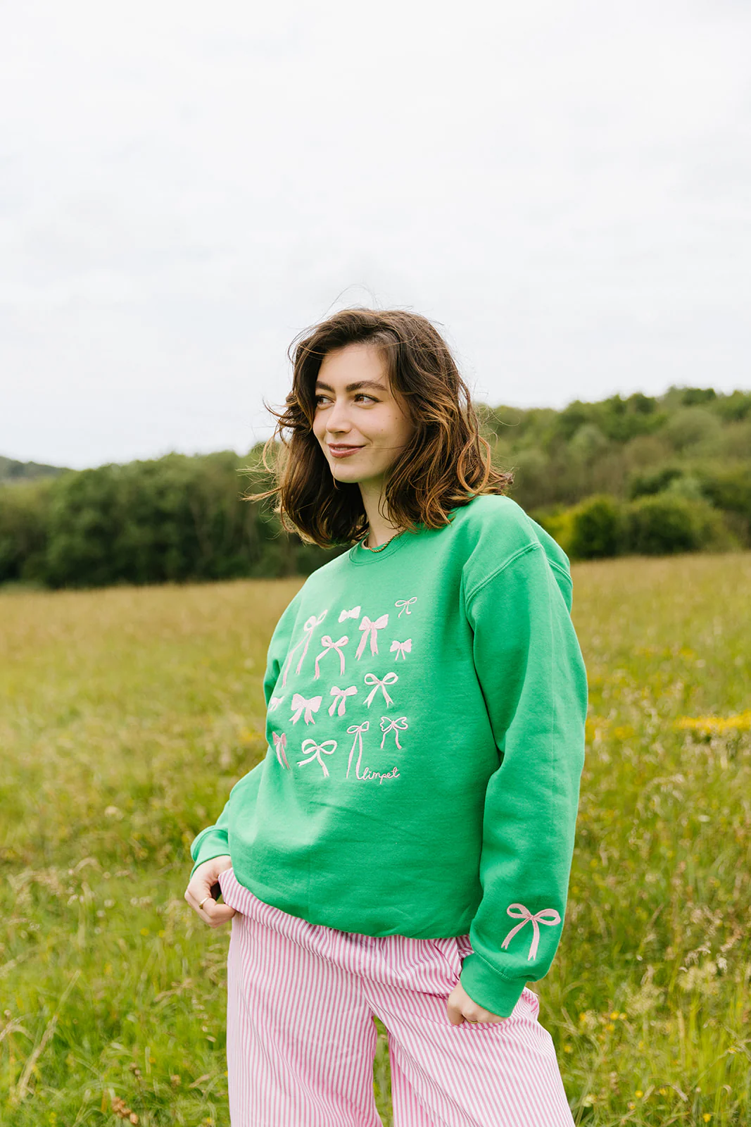Bows Embroidered Sweatshirt - Image 24