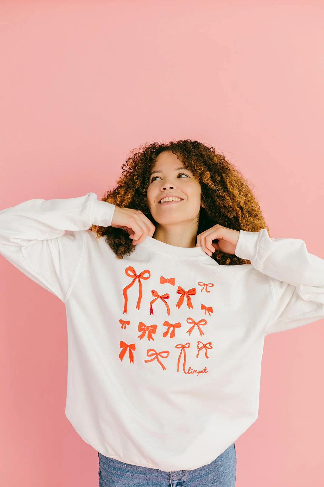 Bows Embroidered Sweatshirt - Image 9