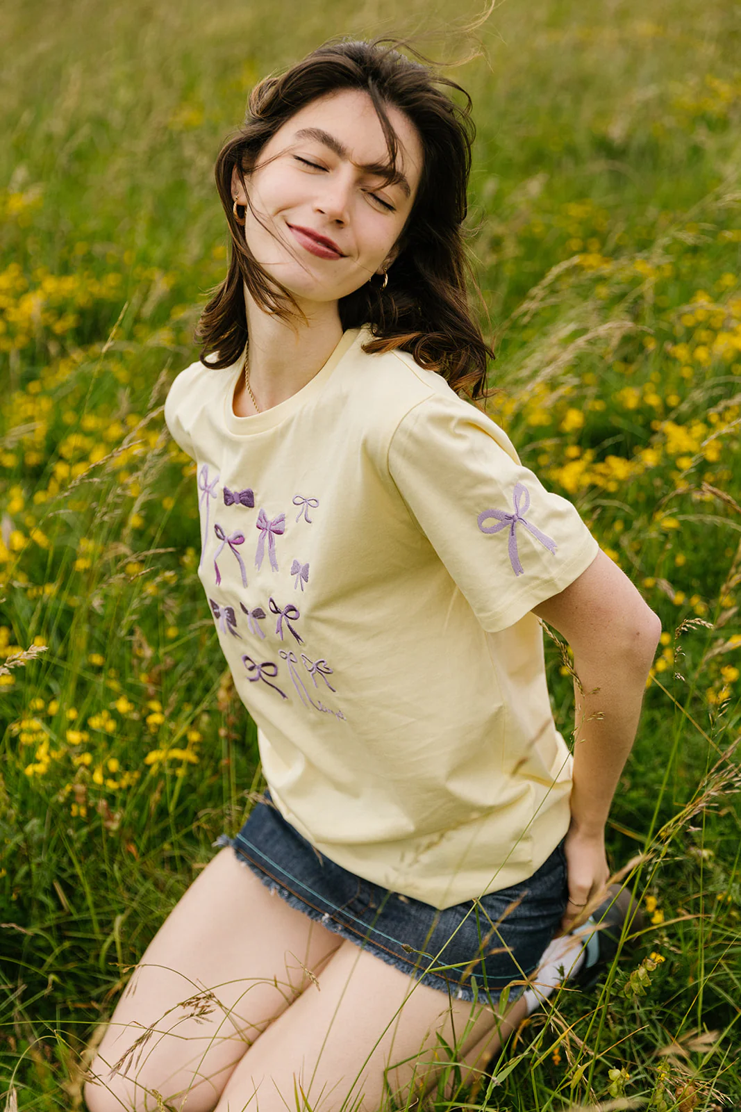 Bows Embroidered Organic T-Shirt - Image 5
