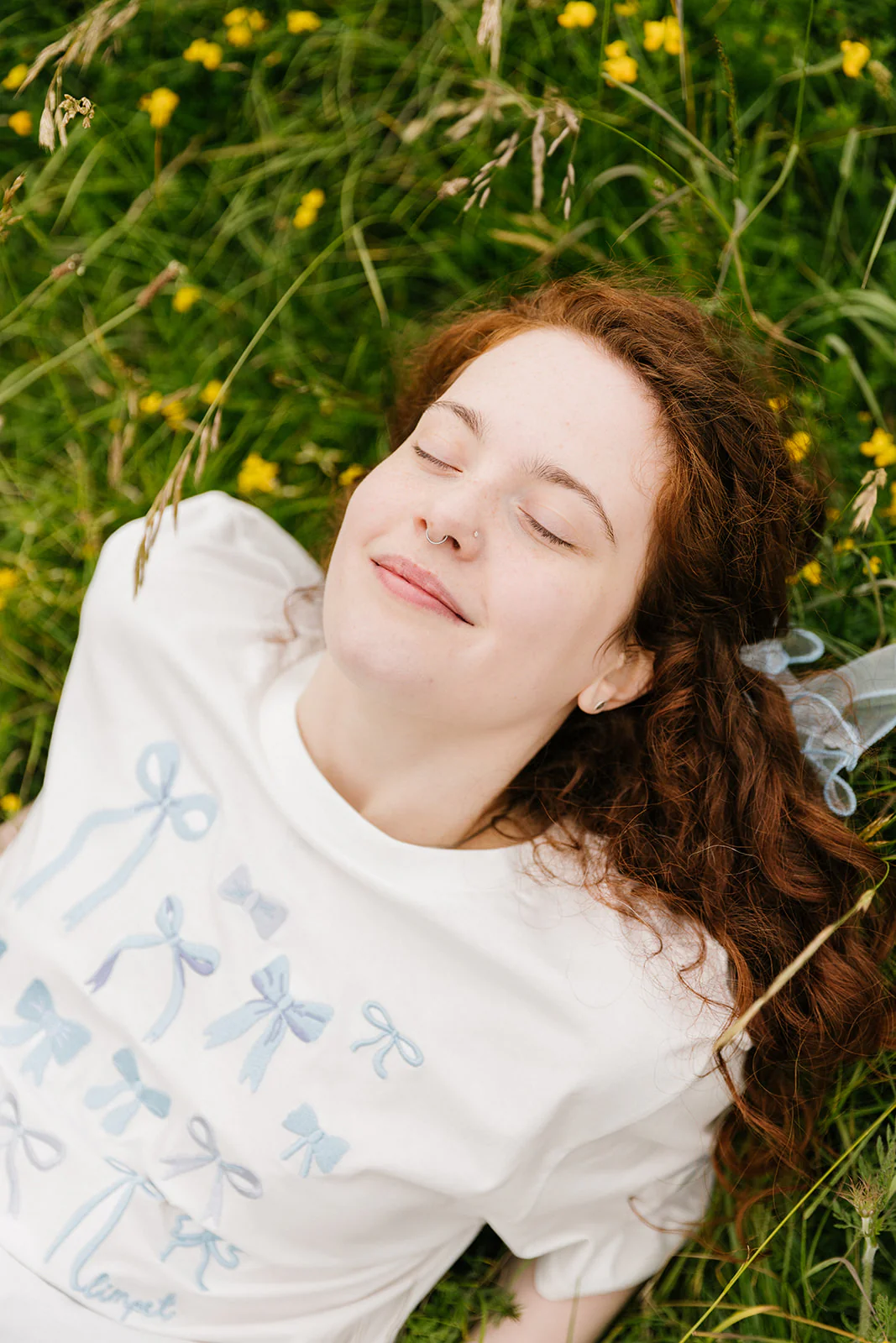 Bows Embroidered Organic T-Shirt - Image 9