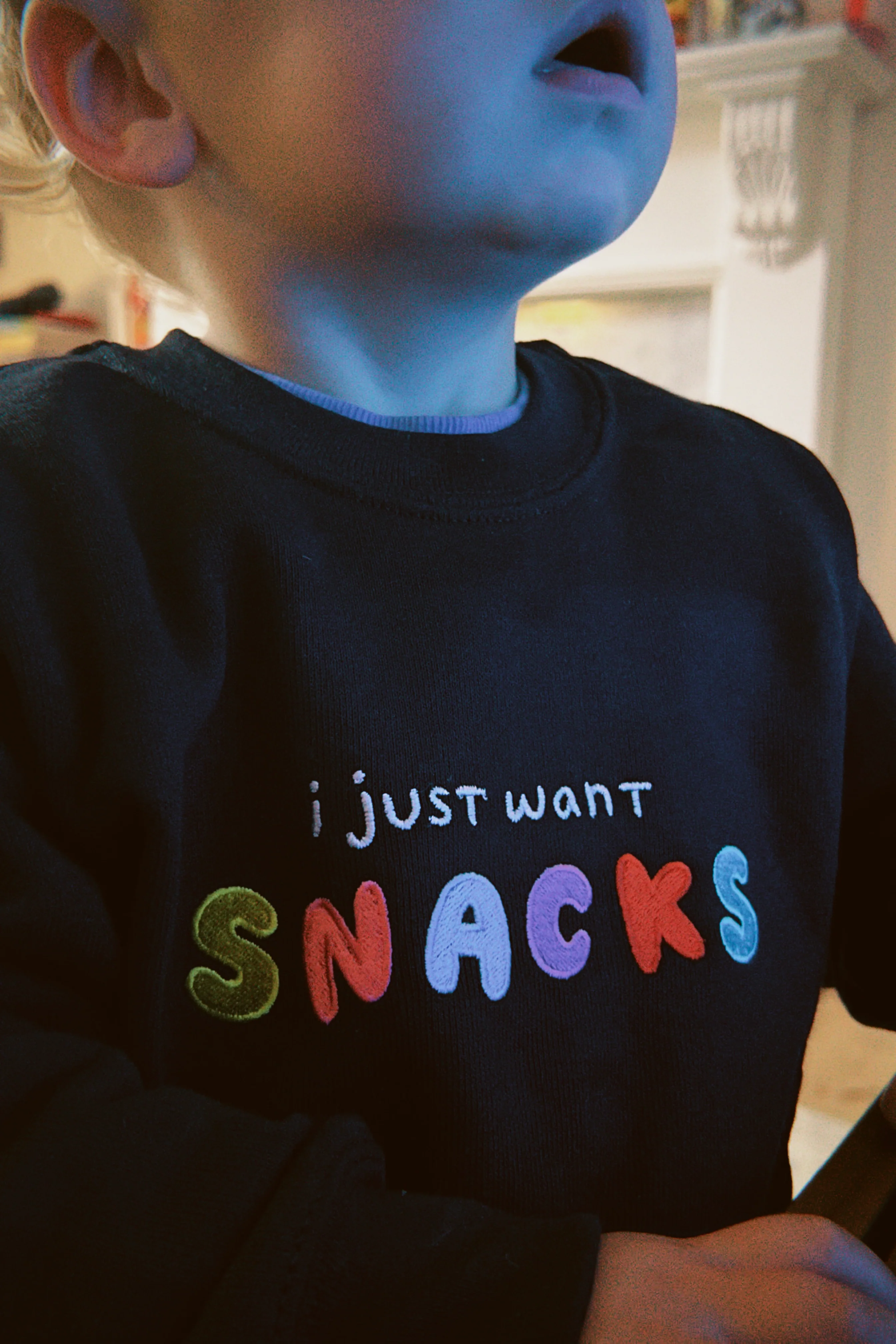 KIDS - I Just Want SNACKS Oversized Sweatshirt - Image 6